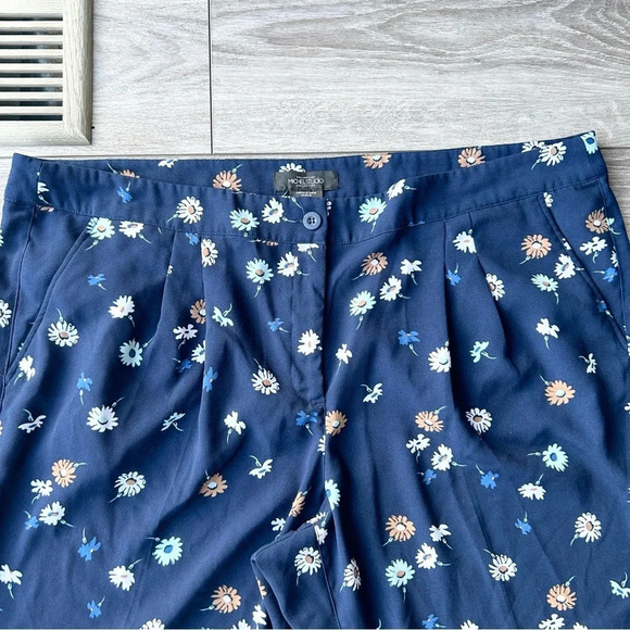 Michel Studio Allover Floral Print Pleated Front  Pants - Picture 2 of 11